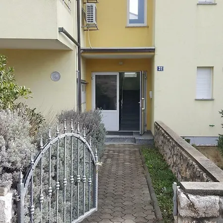 Koin Apartment *